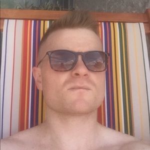 Meet your Posher, Ethan